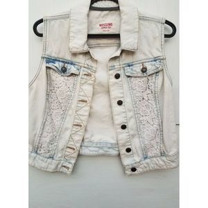 Mossimo Denim Vest Size Medium Button Front Lace